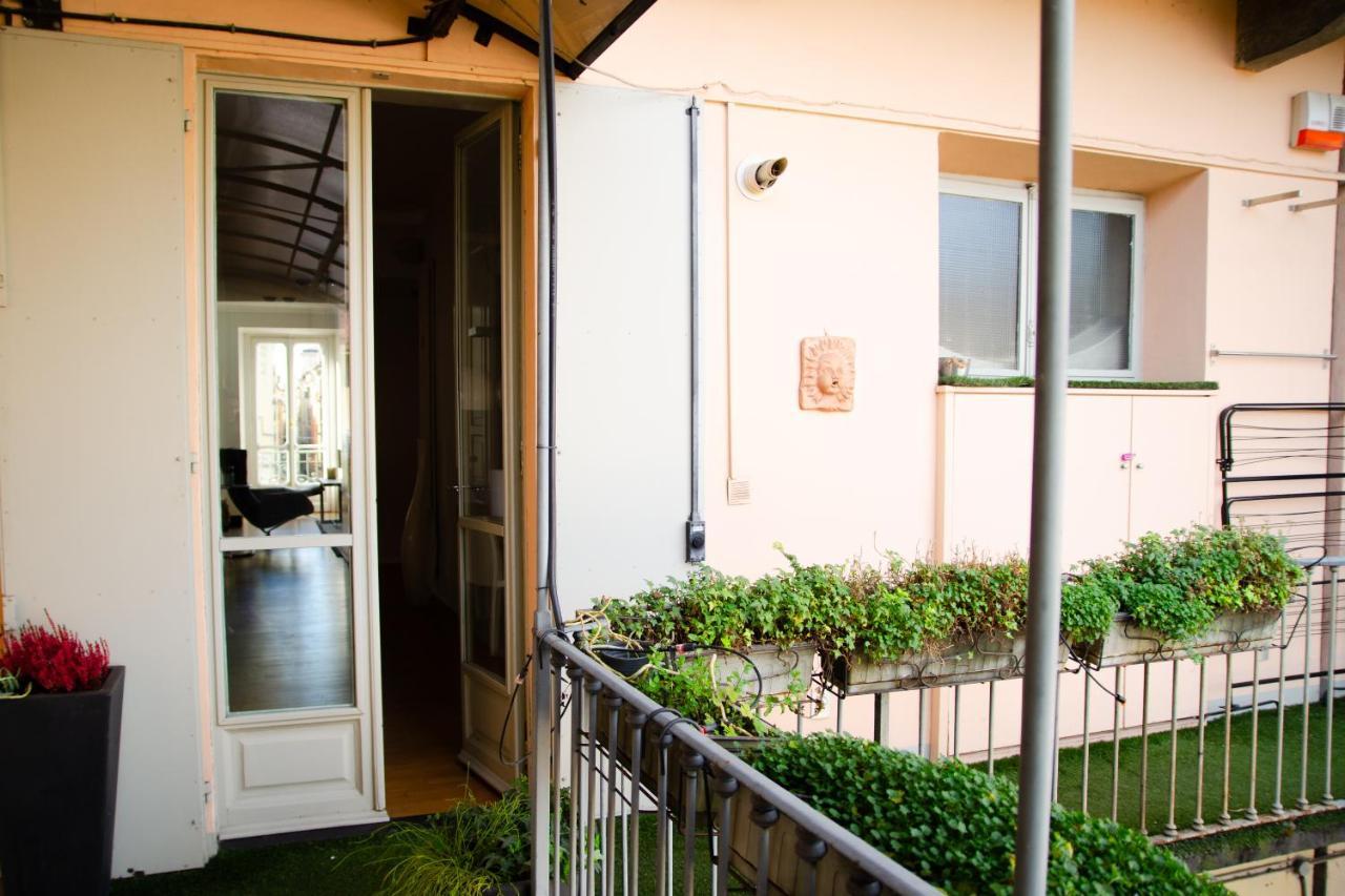Amore, Tutto Tempo Perso Apartamento Turín